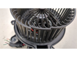 Моторчик печки  Chevrolet Tahoe 2006-2014 84156077    84156077   