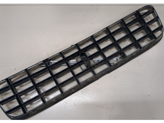 Решетка радиатора  Volvo XC90 2002-2006          8620641