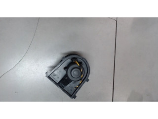 Моторчик печки  Audi A3 (8L1) 1996-2003 1J1819021A      1J1819021A   