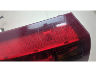 Задний фонарь 15930596