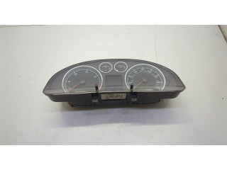 Панель приборов  Volkswagen Passat 5 2000-2005            