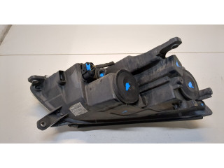 Фара передняя Volkswagen Tiguan 2007-2011 левая