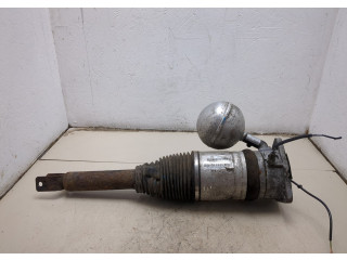 Стойка амортизатора Volkswagen Phaeton 2002-2010