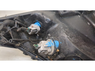 Фара передняя Toyota Prius 2003-2009 правая