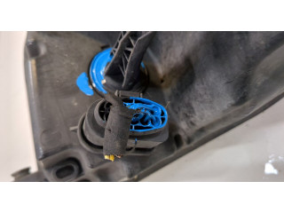 Фара передняя  Volkswagen Caddy 2010-2015 правая 