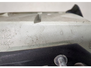 Задний фонарь          