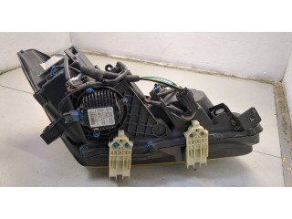 Фара передняя Infiniti QX56 2010-2013 левая