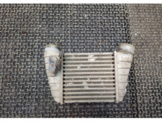 Интеркулер  Audi TT 1998-2006 1.8  8L9145805H    
