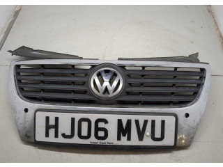 Решетка радиатора  Volkswagen Passat 6 2005-2010          3C0853651AFPWF