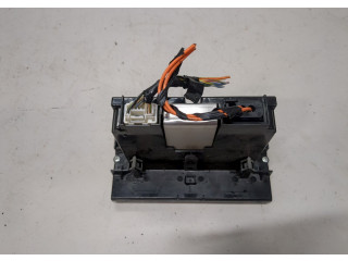 Дисплей бортового компьютера Volvo C30 2006-2010 30797719