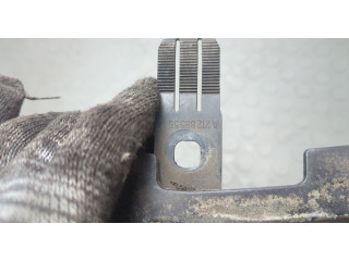 Решетка радиатора  Mercedes E W212 2009-2016          A2128850822, A2128850622, A2128852574