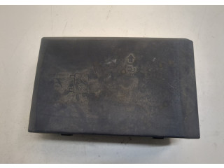 Крышка блока предохранителей Chevrolet Tahoe 2006-2014 25781337