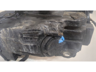 Фара передняя  Audi Q2 2016-2021 правая 