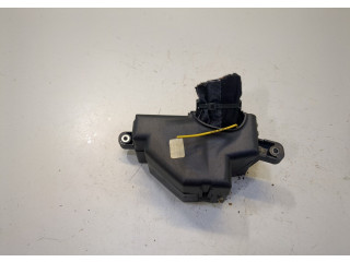 Блок предохранителей  Volkswagen Golf 6 2009-2012      1K2941824     1.6