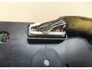 Панель приборов  Nissan X-Trail (T30) 2001-2007            