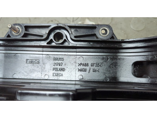 Клапанная крышка двигателя ДВС Ford Focus 3 2011-2015