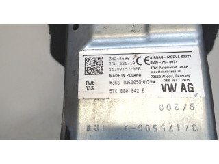 Подушка безопасности коленная Volkswagen Tiguan 2016-2020