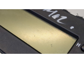 Дисплей бортового компьютера Mitsubishi Endeavor