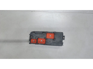 Блок реле  Cadillac BLS 2006-2009          1.9