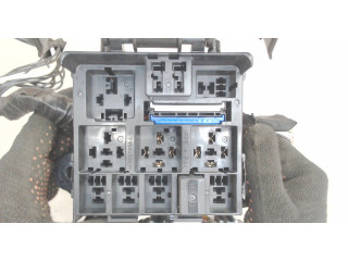 Блок реле Ford Explorer 2001-2005 4l2t14a488dh 4.0