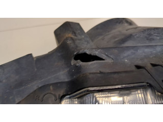 Фара передняя Mitsubishi Pajero / Montero 2000-2006 правая