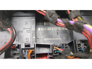 Блок предохранителей  Audi A3 (8PA) 2004-2008      H5476501     2