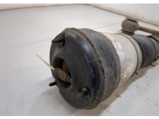 Стойка амортизатора Mercedes S W220 1998-2006 A2203202438