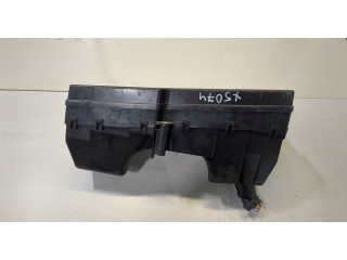 Блок предохранителей Jaguar XF 2007–2012