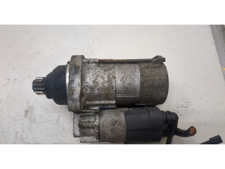 Стартер Volkswagen Golf Plus 2 02M911023N