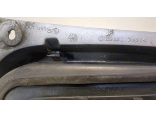 Задний фонарь          