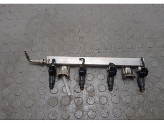 Форсунка топливная Volvo C30 2006-2013 30711782