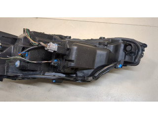 Фара передняя  Toyota Camry XV70 2017-2021 правая 