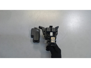 Блок реле  KIA Optima 3 2010-2015           2.4