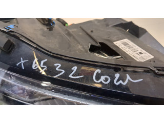 Фара передняя  Peugeot 3008 2016-2020 правая 