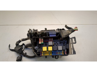 Блок предохранителей Mitsubishi Endeavor 2003-2011