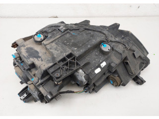 Фара передняя  Volkswagen Passat 8 2015- правая 