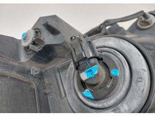 Фара передняя Toyota Venza 2008-2017 правая