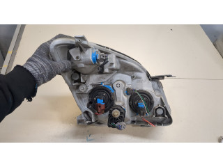 Фара передняя Toyota Corolla Verso 2002-2004 левая