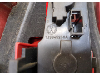 Задний фонарь