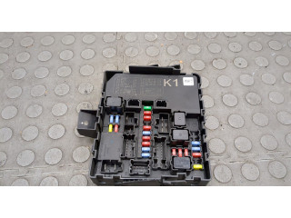 Блок предохранителей  Infiniti QX56 2010-2013      284B71LA0B   