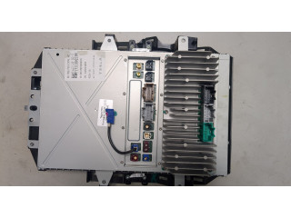 Дисплей мультимедиа Tesla Model S