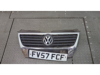 Решетка радиатора Volkswagen Passat 6 2005-2010 3C0853651AD, 3C0853601C