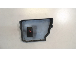 Крышка блока предохранителей  Chevrolet Equinox 2017-      9491N0A1    1.5