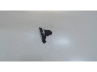 Замок капота Nissan Leaf