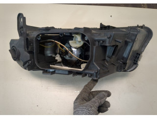 Фара передняя Audi A6 (C6) 2005-2011 правая