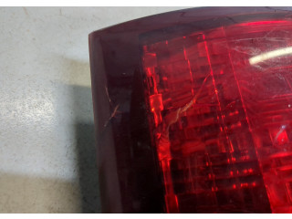 Задний фонарь 26555VE025 Nissan Elgrand 1997-2002