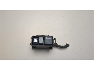 Блок реле Mitsubishi Galant 2004-2012