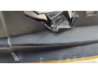 Фара передняя Infiniti QX56 2010-2013 левая