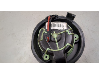 Моторчик печки  Citroen C4 2010-2015        