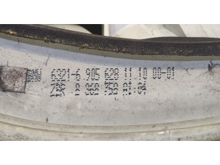 Задний фонарь 63218368758 BMW 3 E46 1998-2005